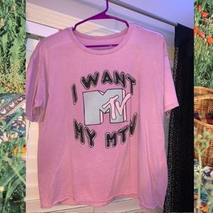 MTV Graphic Crop Top
